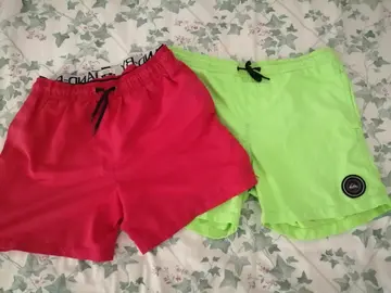 2 shorts de bain garçon taille M