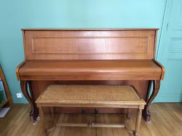 Piano droit