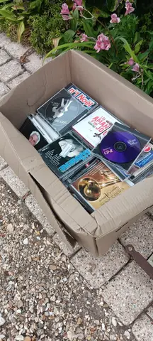 1 carton de cd audio