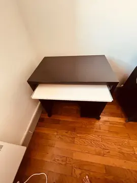 bureau avec tablette