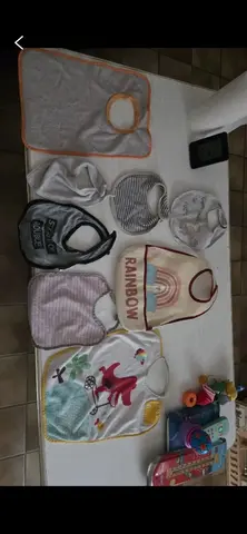 lot de bavoirs bébé