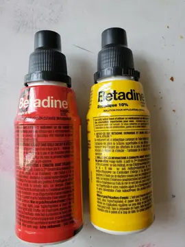 2 Flavons Betadine neufs