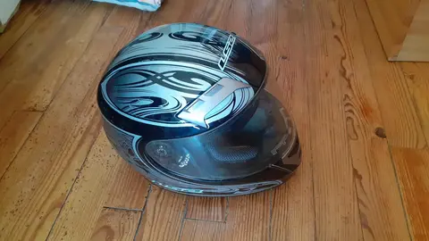 Casque de moto taille XS