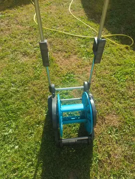 dévidoir tuyau arrosage