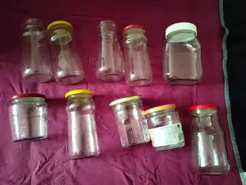 pots en verre vide