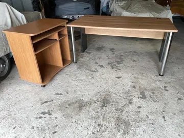 bureau et meuble informatique