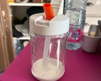 Gourde plastique avec bec neuve