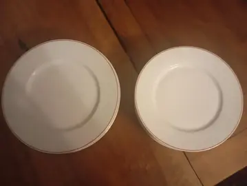 lot de 6 grandes et 7 moyennes assiettes