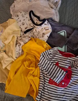 6 vêtements BB 18mois