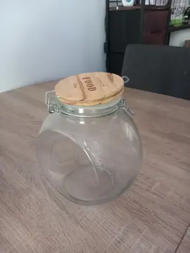 bonbonnière