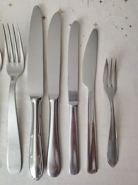 Couverts dépareillés en inox
