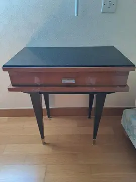 Table de chevet