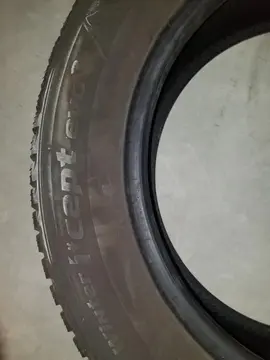 Lot 4 pneus hiver 225/60 R17