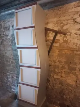 grande colonne de rangement
