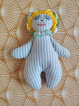 Doudou poupée tissu