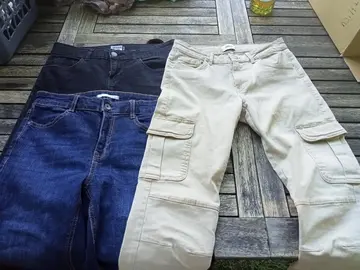 Lot jeans et corsaire femme 38