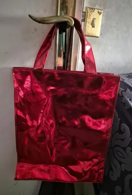 Sac cabas rouge brillant
