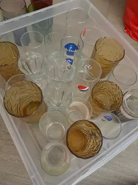 2 boîtes de verres