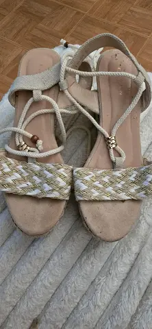nu pieds