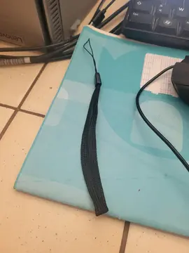 corde noir neuve pour housse de téléphone