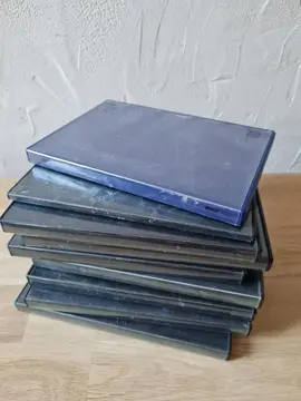 Lot de boîtiers de DVD