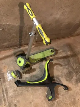 donne trotinette Globber pour pièces