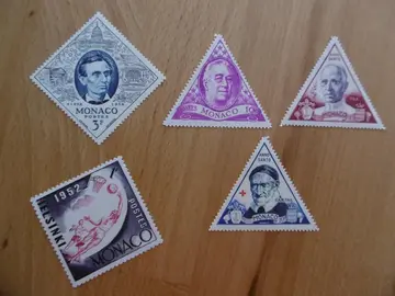 Timbres MONACO NEUFS LOT 10