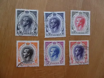 Timbres MONACO LOT 11