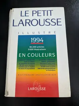Dictionnaires et atlas