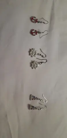 3 paires de boucles d'oreilles