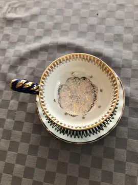 tasse avec sous-tasse