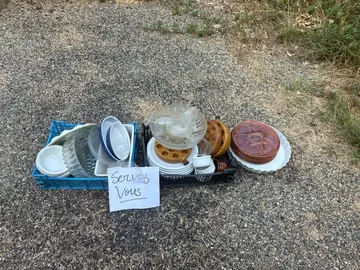 lot de vaisselle, divers et variés
