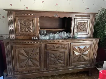 Buffet ancien en bois