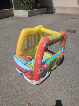 jouer gonflable pour enfant max 3ans