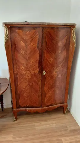 Armoire