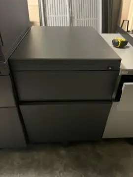 5 Meubles caissons de bureau à roulettes et tiroirs