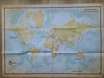 Carte des continents et pays du monde
