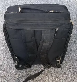 Sac à dos semi-rigide pour ordinateur portable