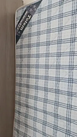 2 matelas de lit de 90