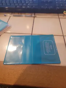 porte carte neuve en plastique
