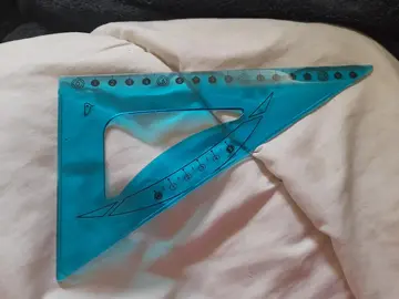 équerre bleue 17cm