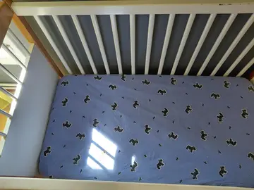 lit enfant avec matelas