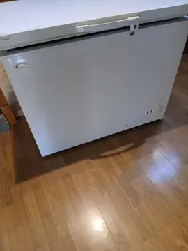 congelateur.bahut 250l tres bon fonctienne tresbien
