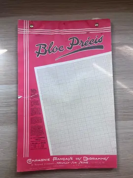 Gros bloc de papier millimétré