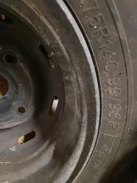 Pneu et roue R14C 99/98 P. VANPRO KORMORAN