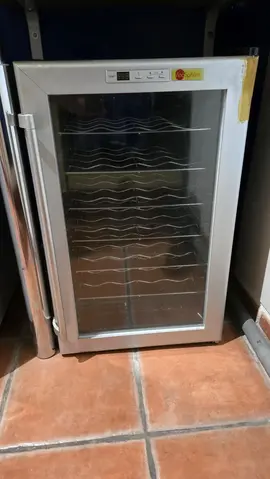 cave à vin de service