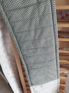 tour de lit bébé matelassé