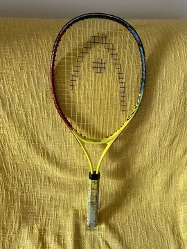 raquette de tennis pour un enfant 6-8 ans