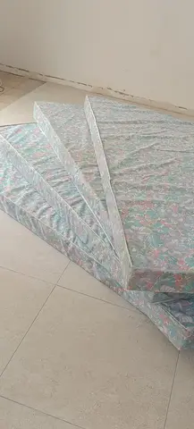 matelas 1 personnes (x4)
