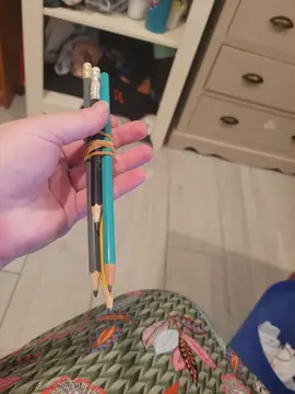 lot de crayon a papiers